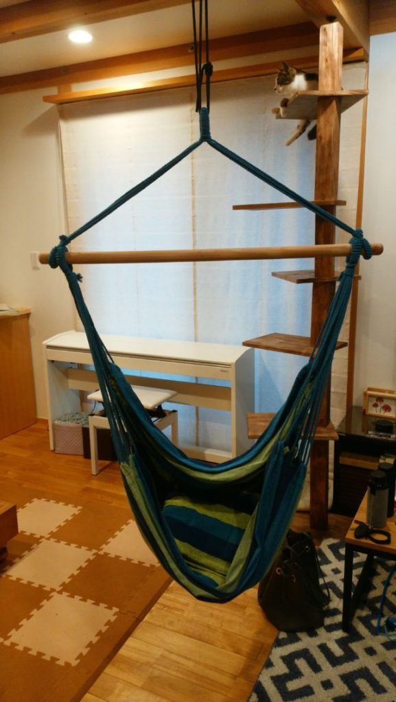 もの作りdiy ハンモックチェア ハンギングチェア 椅子型ハンモック をdiyで簡単取付け アウトドアな気分を満喫しよう まにあふぁくとりー